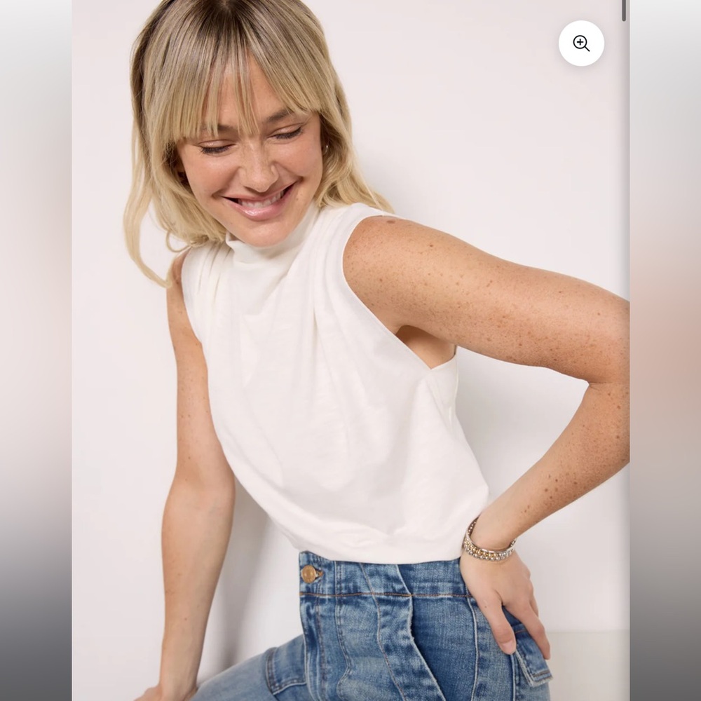 EVEREVE Dakota Cowl Neck Tank